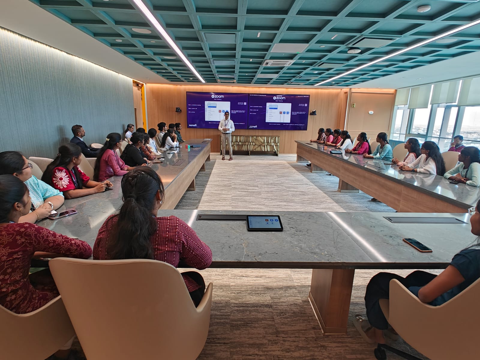 Vani Sai Deepika Recognized as Top Performer in the Capgemini–Sanofi CSR Service Desk Program - RITW